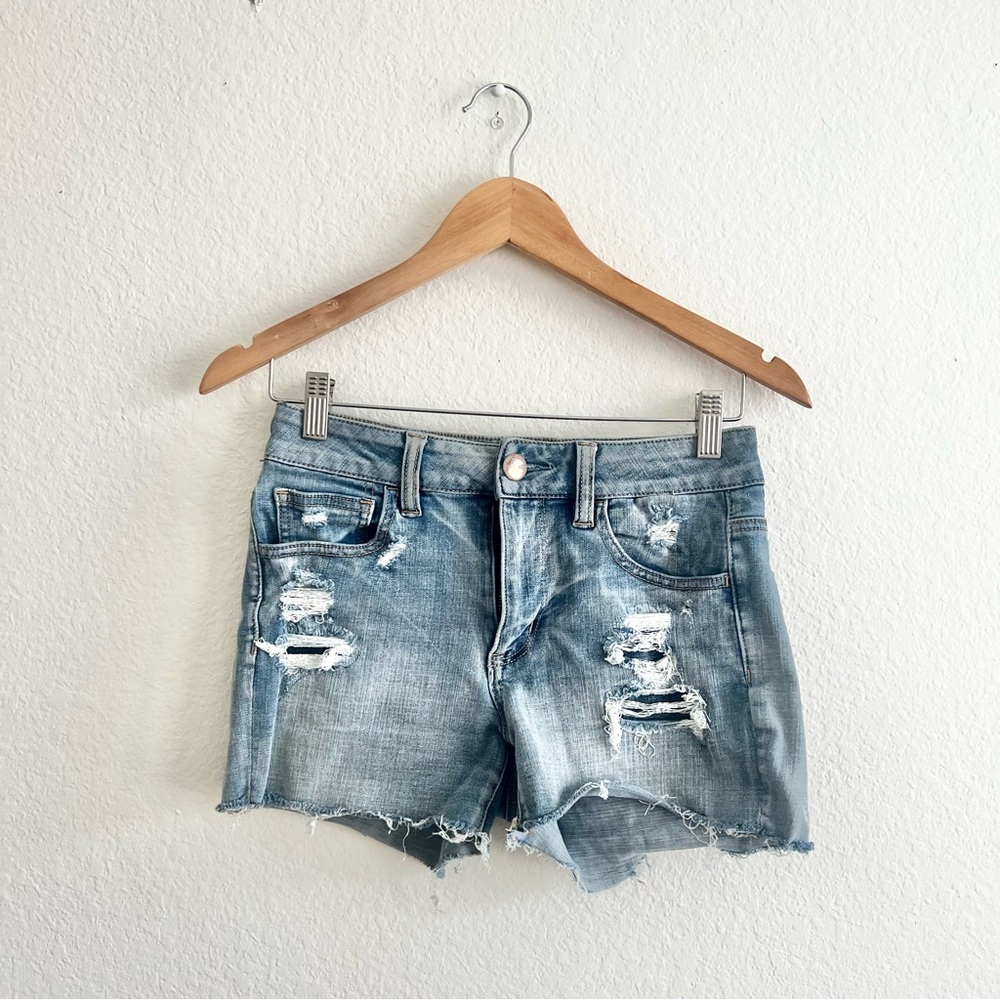 American Eagle Hi-Rise Shortie Distressed Jean Shorts Sz 4